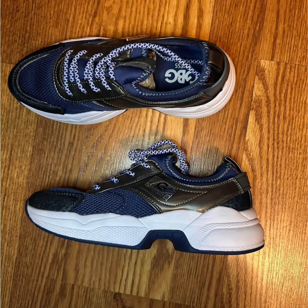 Guess Navy Blue Sneakers with Retro Style and Comfort